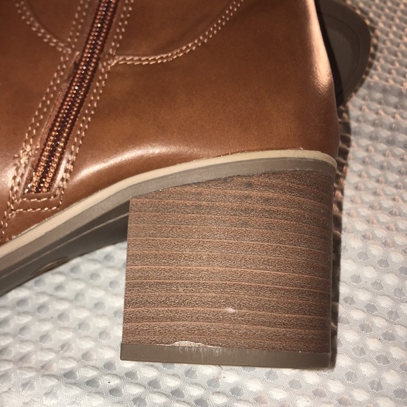 💃💥Sale💥Ladies Faux Leather Brand New Boots - Picture 2 of 8